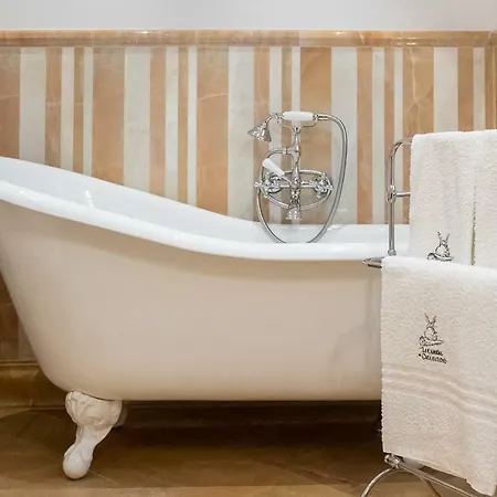 Le Del Ceccottino Guest house
