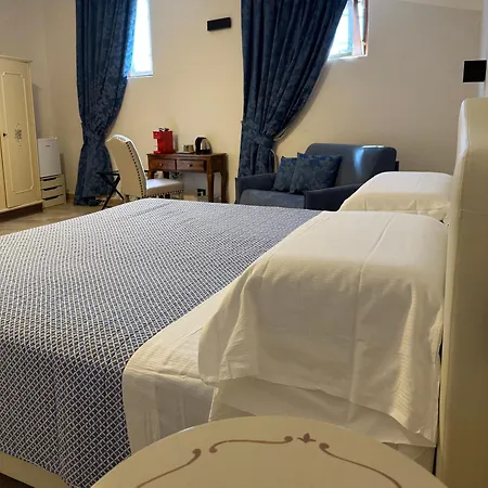 Guest house Le Del Ceccottino 3*